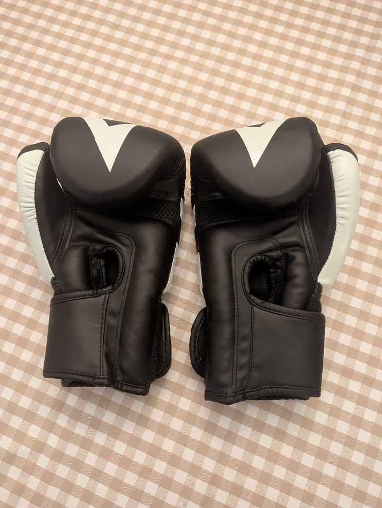 image for Boxing Gloves 12oz
