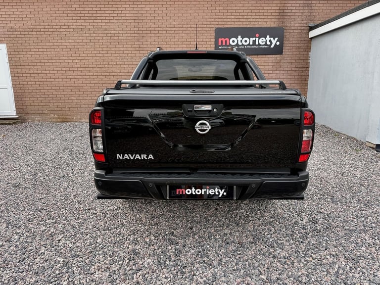 2020 Nissan Navara 2.3 dCi N-Guard Auto 4WD Euro 6 4dr PICK UP Diesel Automatic