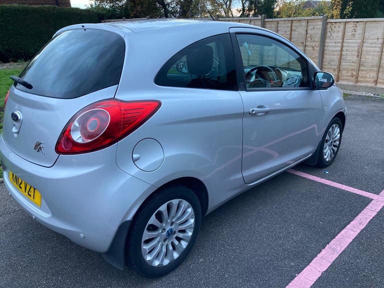 Ford, KA, Hatchback, 2012, Manual, 1242 (cc), 3 doors