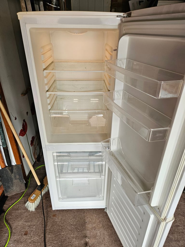 Fridge freezer