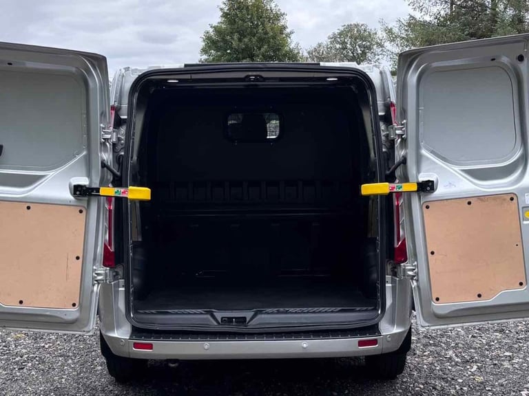 2022 Ford Transit Custom 2.0 320 Limited 6 Seater Crew Van Double Cab 5dr Diesel Auto L1 H1 Euro ...