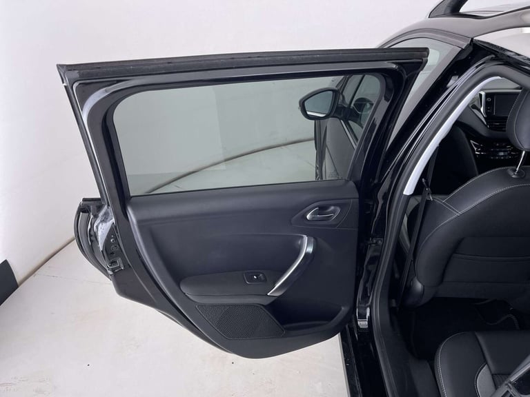 2016 Peugeot 2008 1.2 2008 Allure 5dr SUV Petrol Manual