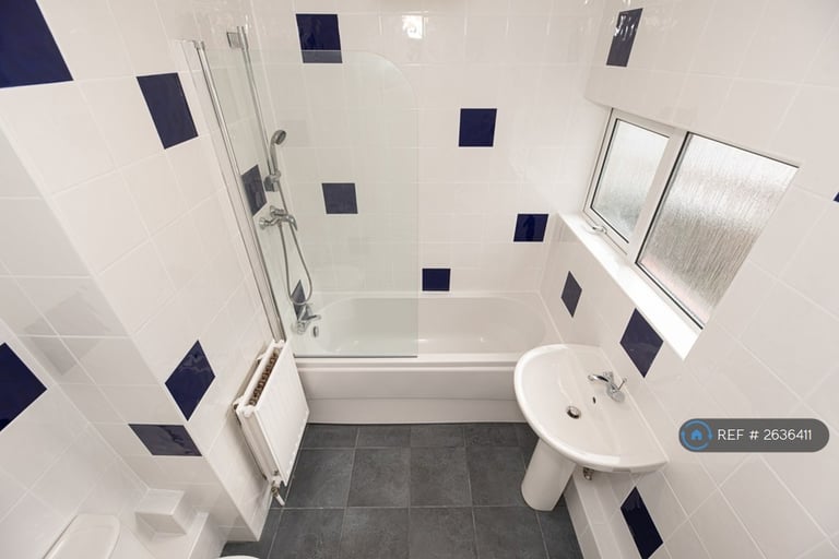 2 bedroom flat in Markhams Chase, Basildon, SS15 (2 bed) (#2636411)