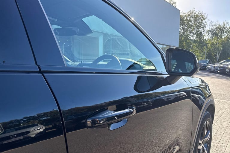 2023 Volvo XC40 2.0 B3 MHEV Plus SUV 5dr Petrol Hybrid DCT Auto Euro 6 (s/s) (163 ps) ESTATE Petr...