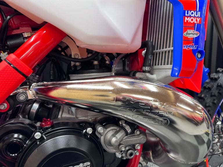 2026 BETA RR 300 RACE 2 STROKE ENDURO BIKE 
