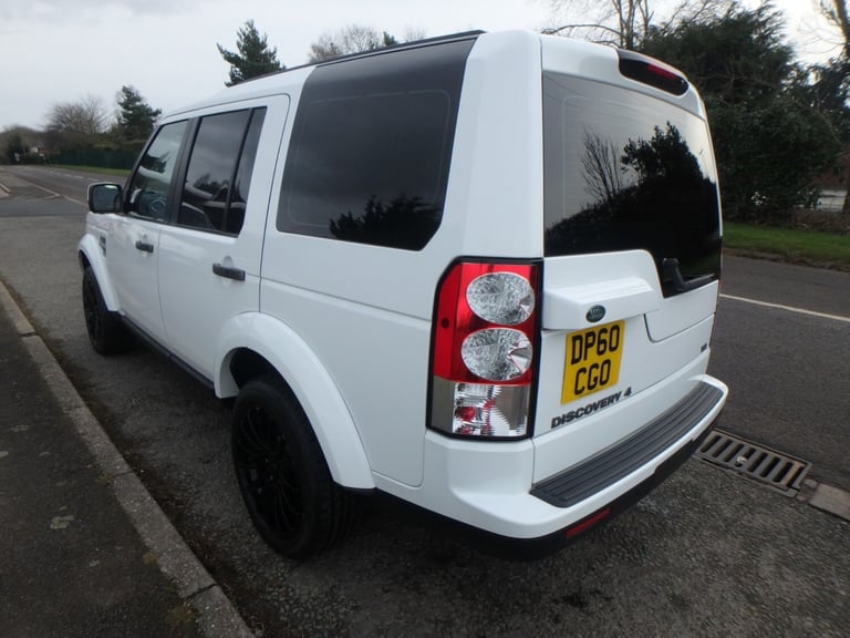 2011 Land Rover Discovery 4  5.0 V8 Petrol Automatic ... 7 Seater 4x4 Petrol Automatic