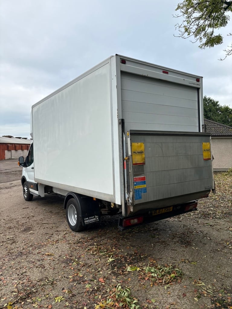 Ford, TRANSIT, Luton body & tail lift