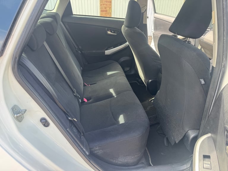 2024 Toyota Prius  Hybrid Electric Manual