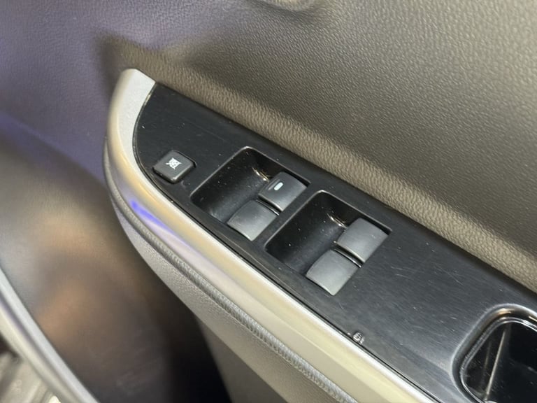 2020 Mitsubishi L200 2.2 DI-D DC Barbarian X Pickup Double Cab 4dr Diesel Auto 4WD Euro 6 (s/s)  ...