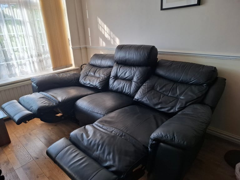FREE FOR FAST COLLECTION: 3 seater and matching chair both with recliners