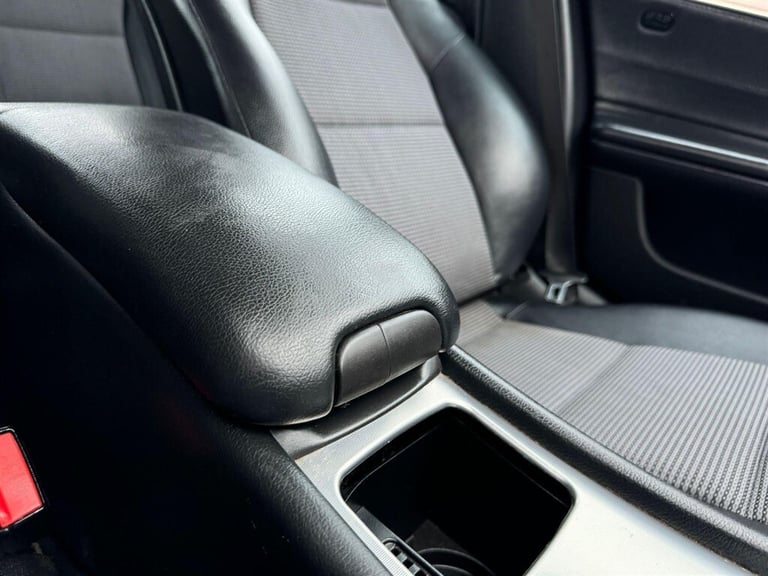 2006 Mercedes-Benz C-Class 1.8 Kompressor Avantgarde SE 4dr Saloon Petrol Automatic