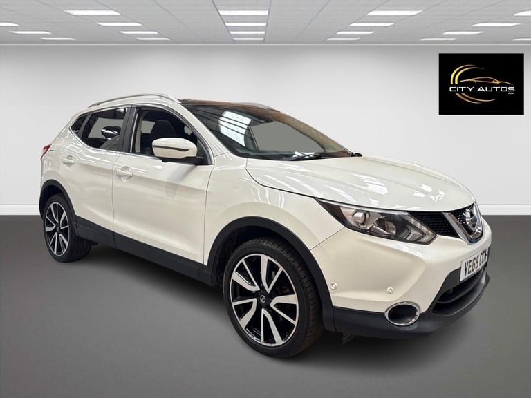 image for 2015 Nissan Qashqai 1.6 DIG-T Tekna 2WD Euro 6 (s/s) 5dr HATCHBACK Petrol Manual