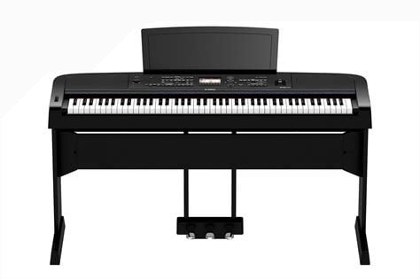 Yamaha DGX 670 Piano / Keyboard