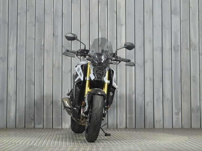 2021 71 SUZUKI GSX-S1000