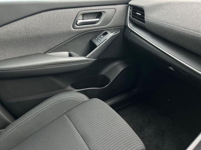 2025 Nissan Qashqai 1.3 DiG-T MH Acenta Premium 5dr HATCHBACK PETROL Manual