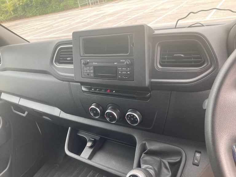 Renault MASTER, Luton L3 tail lift, 2021, Manual, 2298 (cc)