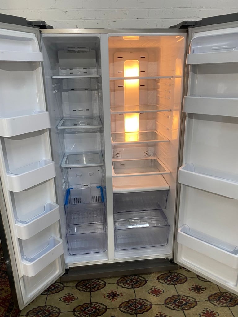 Samsung Non Plumb Stainless Steel American Double Door Fridge Freezer For