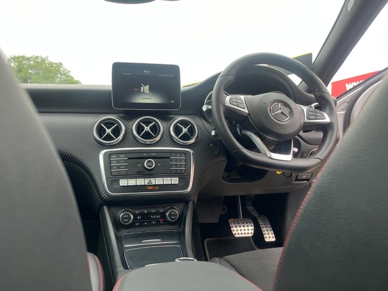2018 MERCEDES-BENZ A180D AMG LINE 1 OWNER FULL SERVICE HISTORY LOW MILES