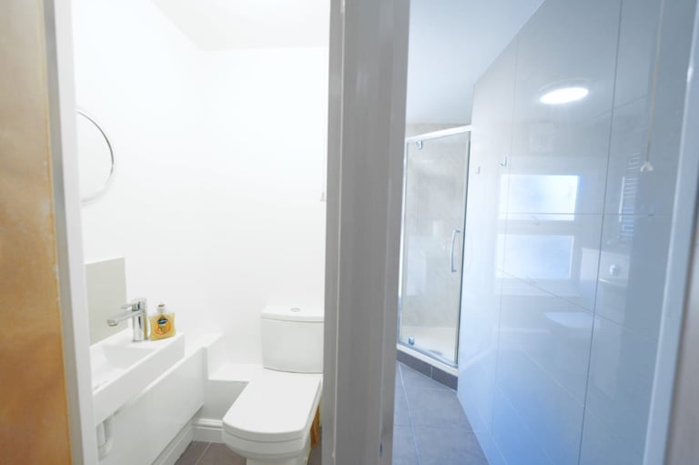 💕 Room Available for Rent E1💥