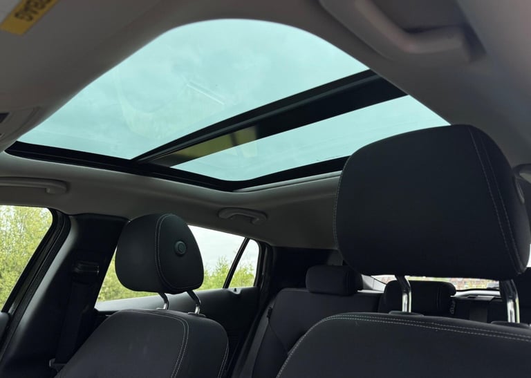 2016 Infiniti Q30 2.2d Premium DCT Euro 6 (s/s) 5dr HATCHBACK Diesel Automatic