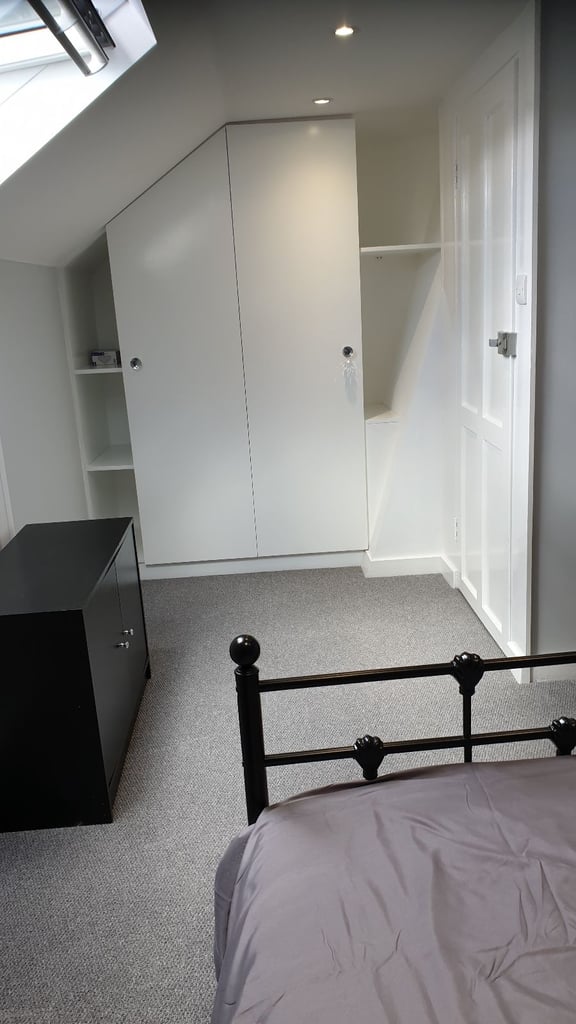 Double Room with lots of storage 