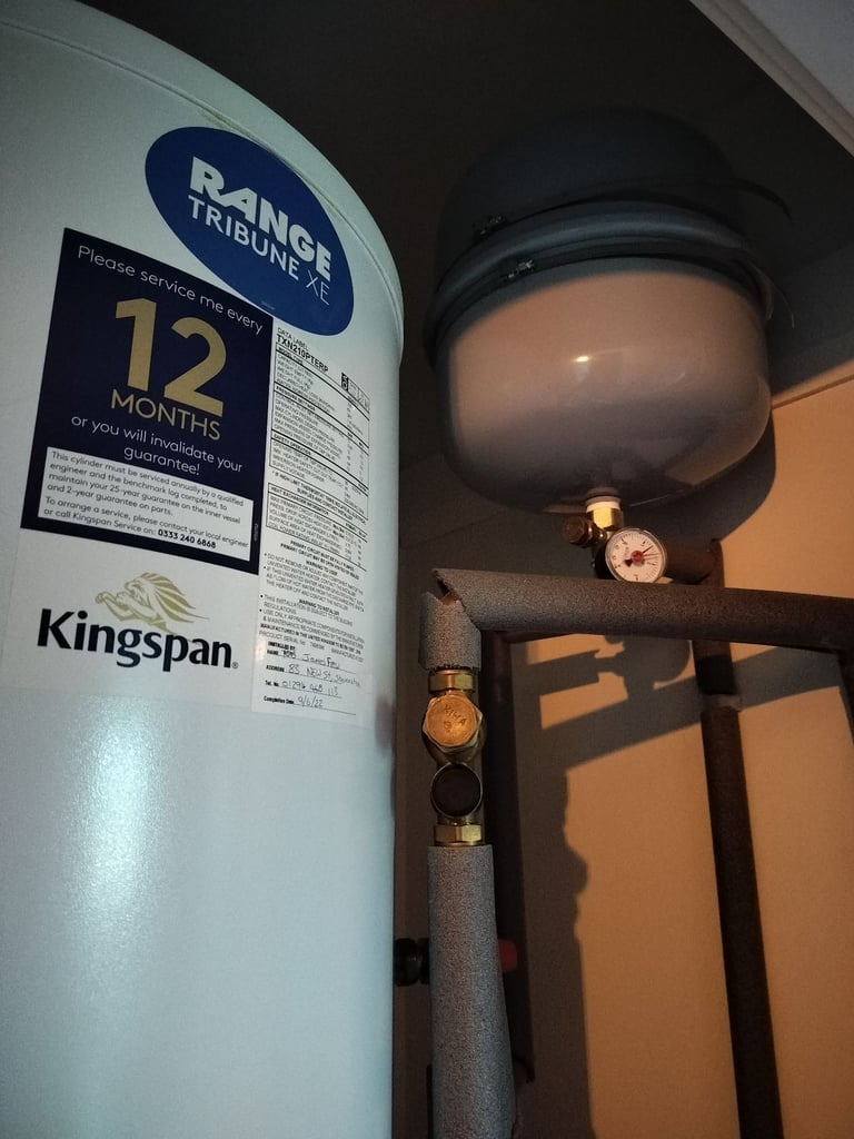 Range Tribune XE hot water cylinder 205L