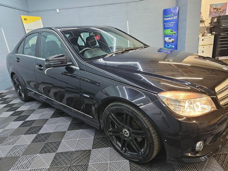 2010 Mercedes-Benz C-Class 1.8 C180 BlueEfficiency Sport Auto Euro 5 4dr SALOON Petrol Automatic