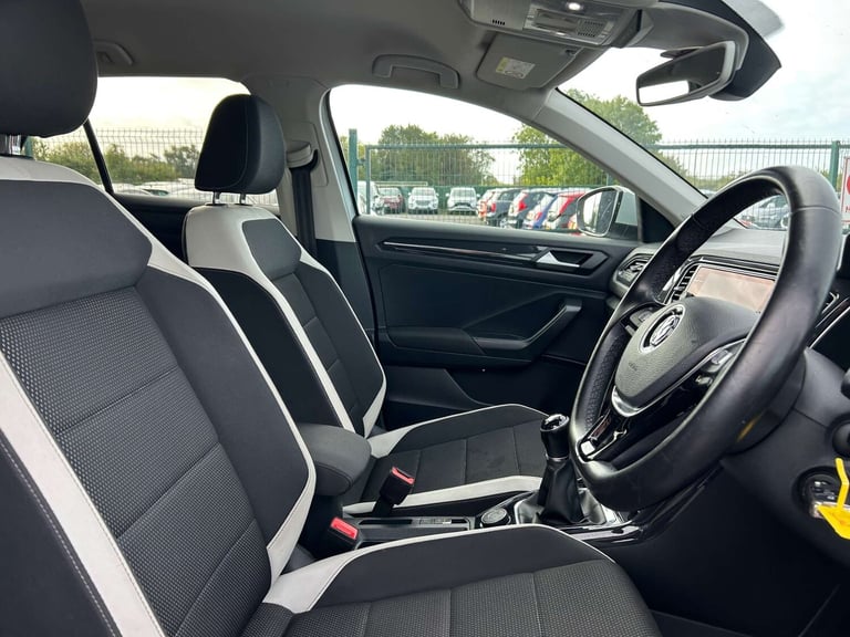 2018 Volkswagen T-Roc 2.0 T-Roc SEL TDI 4Motion 4WD 5dr SUV Diesel Manual