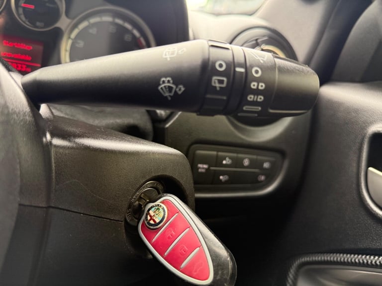 2010 Alfa Romeo MiTo 1.4 TB MultiAir Cloverleaf Euro 5 (s/s) 3dr HATCHBACK Petrol Manual