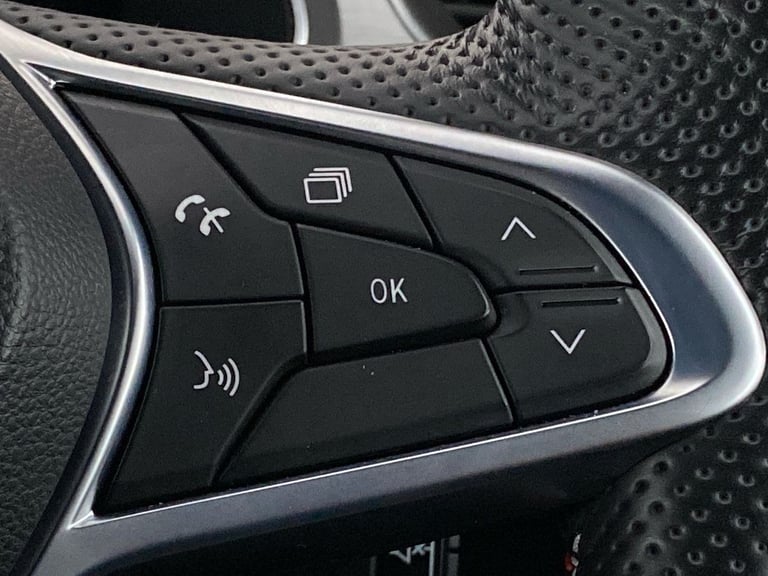2022 Renault Captur 1.6 E-TECH Hybrid 145 R.S. Line 5dr Auto Crossover/SUV PETROL/ELECTRIC Automatic