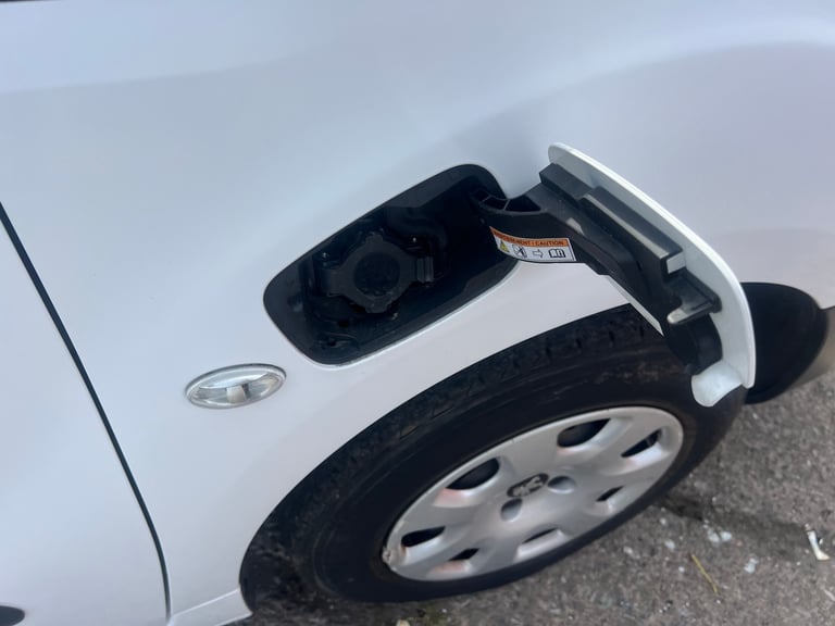 2019 Peugeot Partner 636 SE 67 Van Auto PANEL VAN Electric Automatic