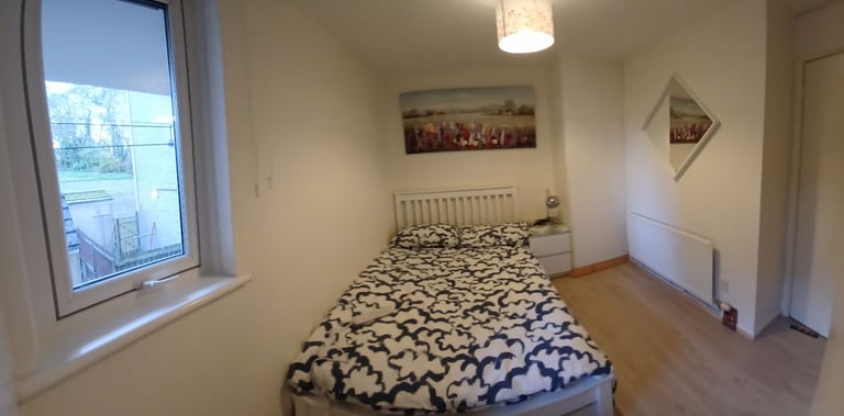 10min walk to Ulster Hospital or use Glider 