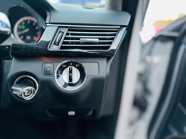 2015 Mercedes-Benz E Class 3.5 E350 Avantgarde G-Tronic 4dr Petrol Automatic