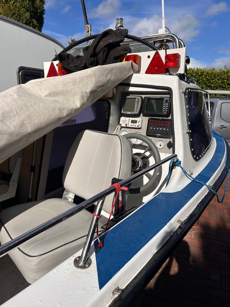 14 foot dejon boat with 25HP mariner 4 Stroke 