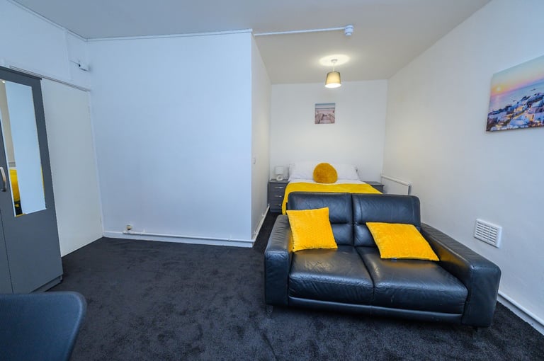 Long term stays Free parking Broadgreen Liverpool