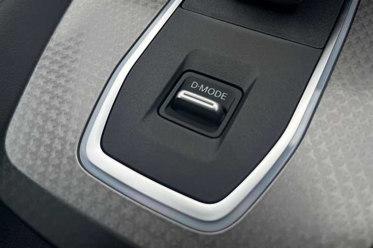 2025 Nissan Qashqai 1.3 DIG-T MH 158 N-CONNECTA 5DR XTRONIC Hatchback Petrol Automatic