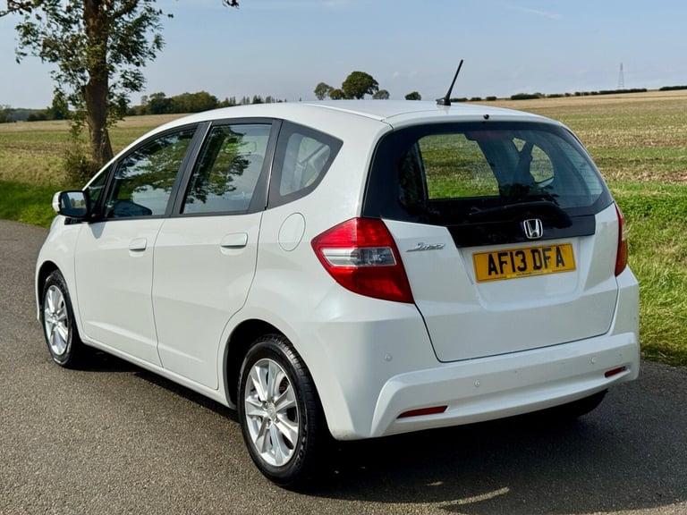2013 Honda Jazz 1.4 i-VTEC ES 5dr CVT HATCHBACK PETROL Automatic