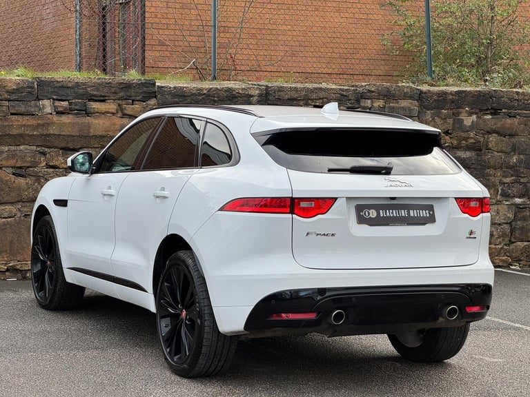 2017 Jaguar F-Pace 3.0 D300 V6 S Auto AWD Euro 6 (s/s) 5dr ESTATE Diesel Automatic
