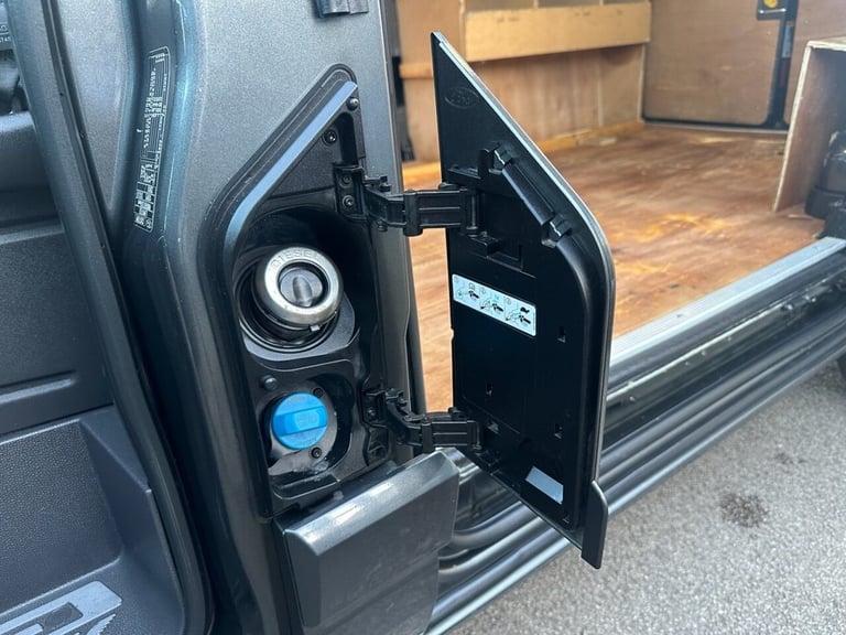 2017 Ford Transit Custom 2.0 TDCi 290 Limited Panel Van 5dr Diesel Manual L1 H2 (157 g/km, 168 bh...