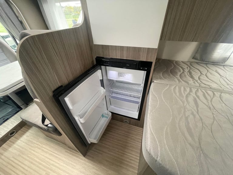 2020 BENIMAR PRIMERO 331 4 BERTH FIXED BED MOTORHOME WITH ONLY 6K MILES ANDERSON MOTORHOME SALES