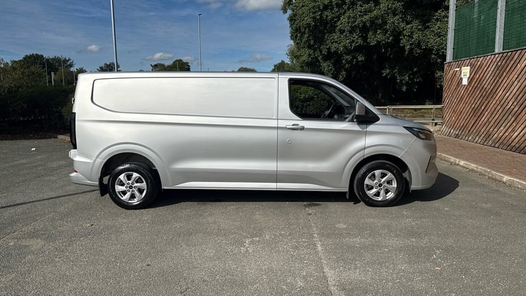 2024 Ford Transit Custom 2.0 EcoBlue 136ps H1 Van Limited PANEL VAN DIESEL Manual