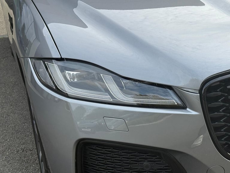2024 Jaguar F-Pace 2.0 P250i R-Dynamic SE Black SUV 5dr Petrol Auto AWD Euro 6 (s/s) (250 ps) EST...