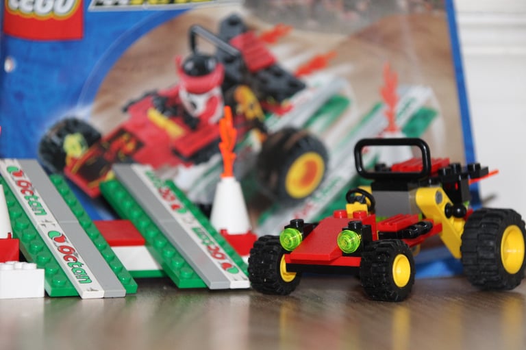 3 Lego Racers sets: 6602 Scorpion Buggy * 4593 Zero Hurricane & Red Blizzard * 8126 Desert Challenge