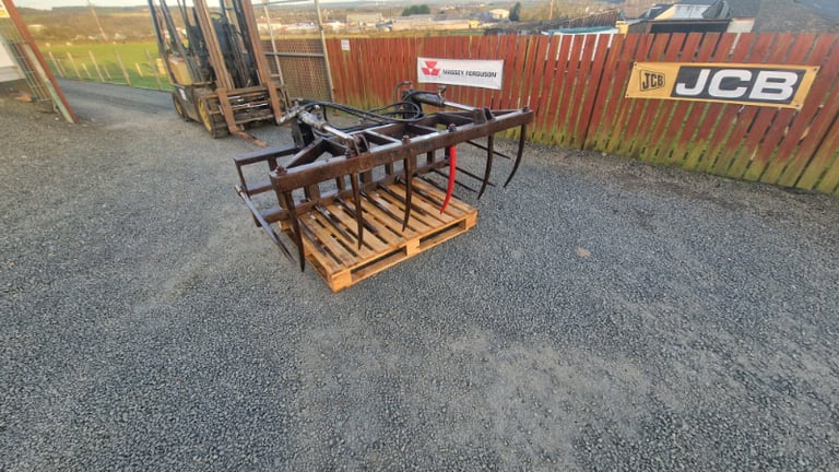 Tractor front loader 6ft slewtic dung muck grab with faucheux brackets