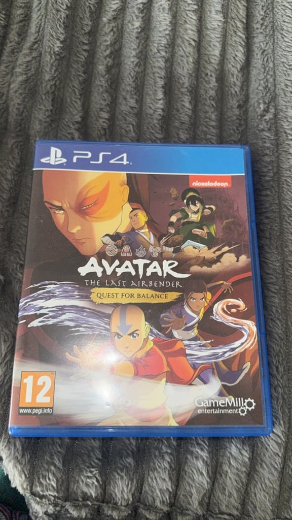 PS4 slim, 1 controller, 7 games, hdmi cable 