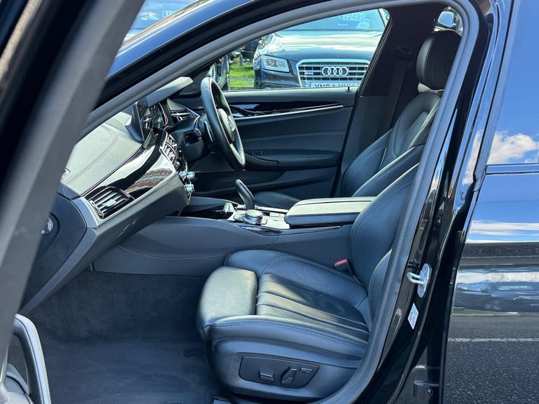 2018 BMW 5 Series 2.0 530e 9.2kWh M Sport Auto Euro 6 (s/s) 4dr SALOON Petrol/Electric Hybrid Aut...