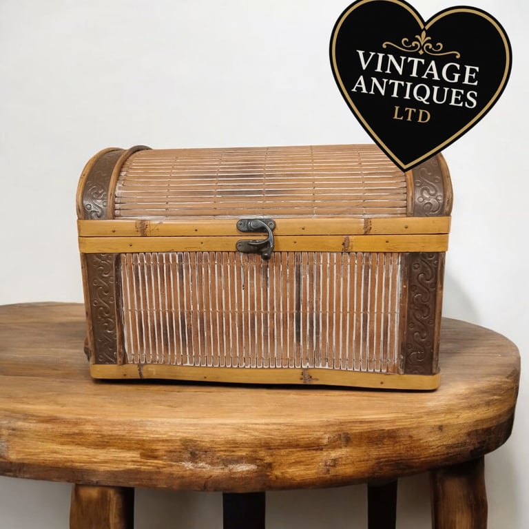 Vintage & Antiques Furniture and Furnishings