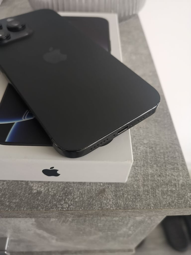 IPhone 16 Pro max 256gb unlocked