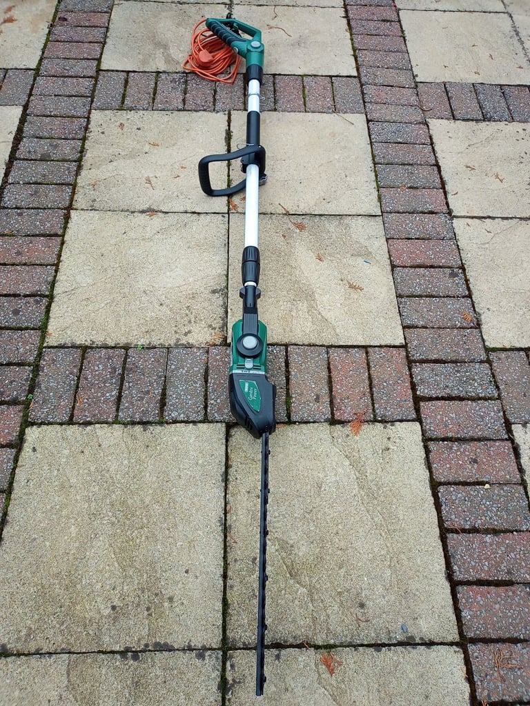 DRAPER ELECTRIC HEDGE CUTTER 