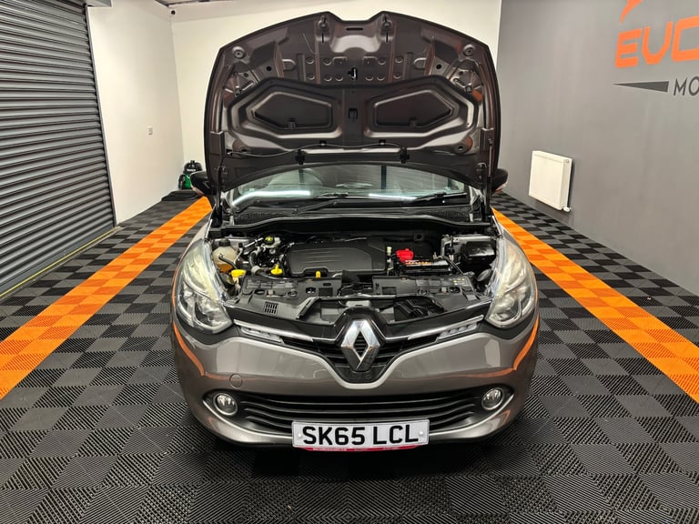 2015 Renault Clio 1.2 16V Dynamique Nav 5dr HATCHBACK Petrol Manual